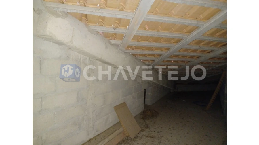 Moradia T3 para Venda em Além da Ribeira e Pedreira Foto 35