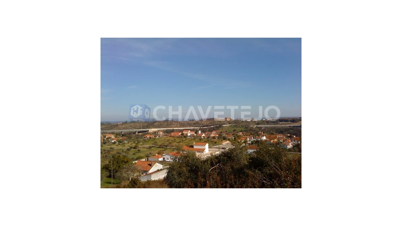 Terreno para Venda em Carregueiros Foto 1