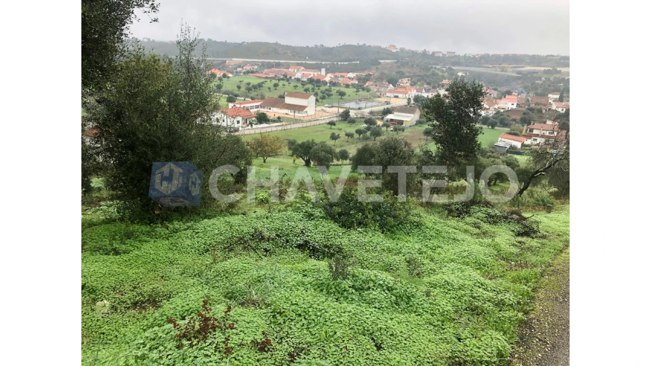 Terreno para Venda em Carregueiros Foto 2
