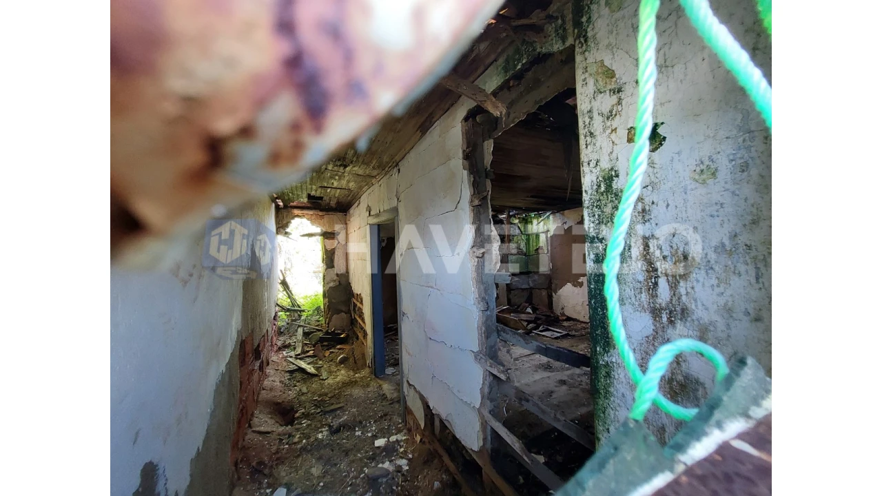 Moradia T4 para Venda em Serra e Junceira Foto 4