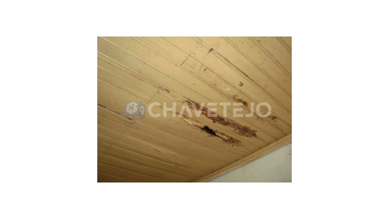 Moradia T2 para Venda em Casais e Alviobeira Foto 4