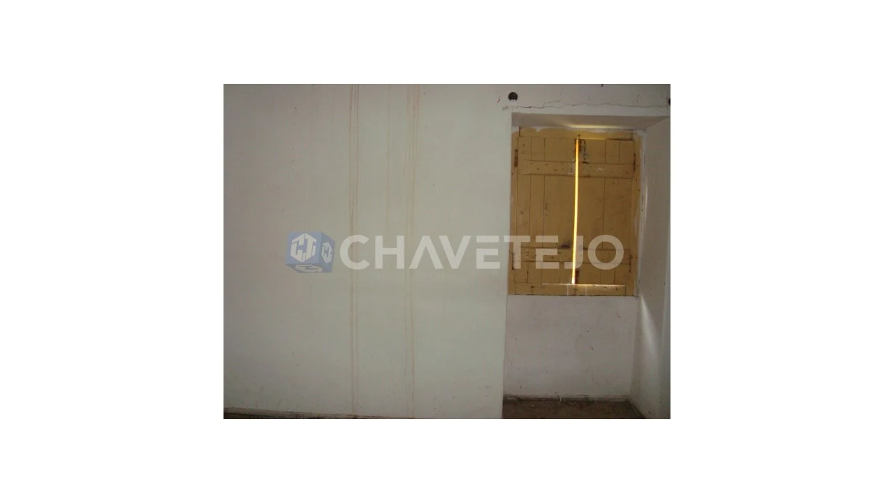 Moradia T2 para Venda em Casais e Alviobeira Foto 6