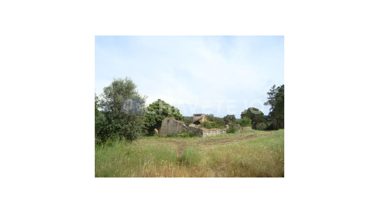 Moradia T2 para Venda em Casais e Alviobeira Foto 8