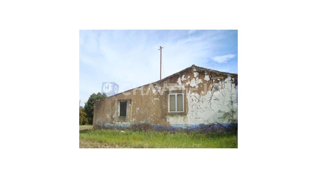 Moradia T2 para Venda em Casais e Alviobeira Foto 13