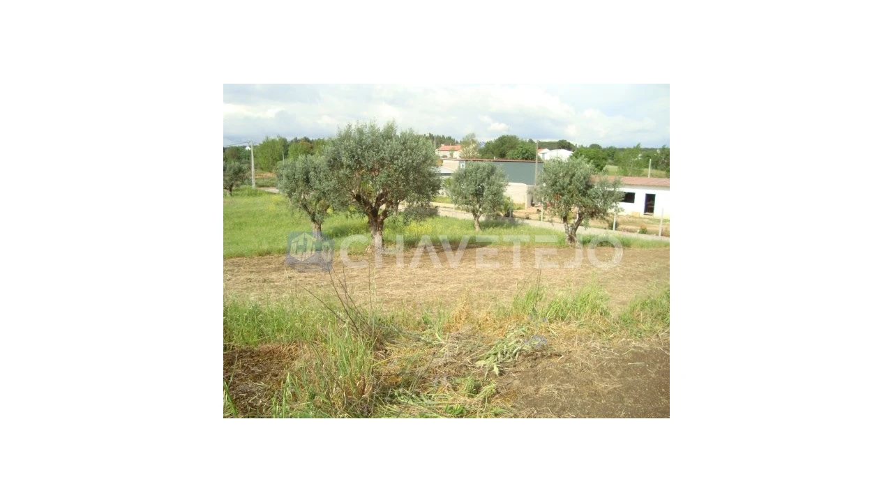 Moradia T2 para Venda em Casais e Alviobeira Foto 14