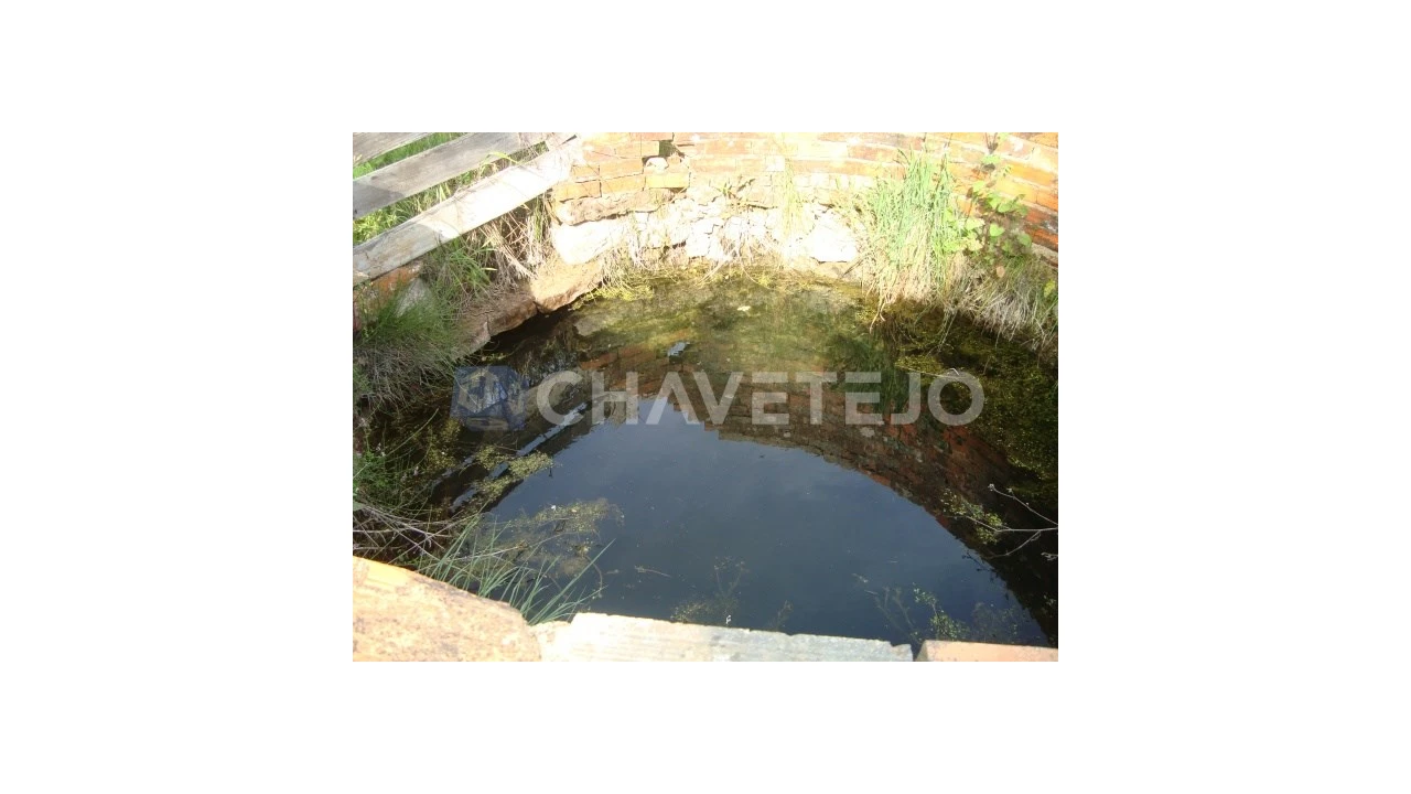 Moradia T2 para Venda em Casais e Alviobeira Foto 15