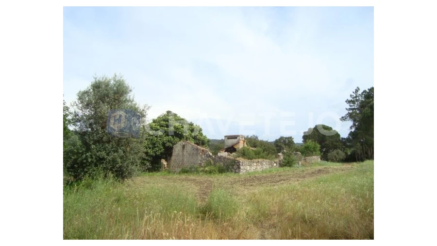 Moradia T2 para Venda em Casais e Alviobeira Foto 8