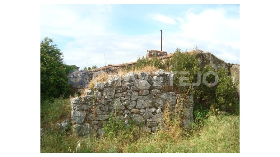 Moradia T2 para Venda em Casais e Alviobeira Foto 11