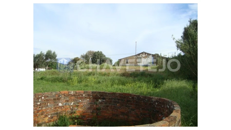 Moradia T2 para Venda em Casais e Alviobeira Foto 16