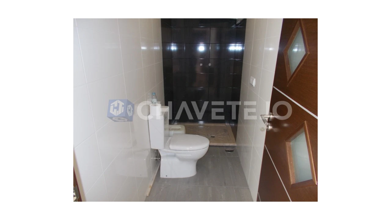 Loja para Venda em São João Baptista e Santa Maria dos Olivais Foto 3