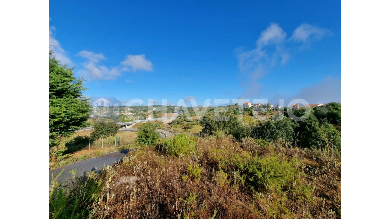 Terreno para Venda em Carregueiros Foto 3