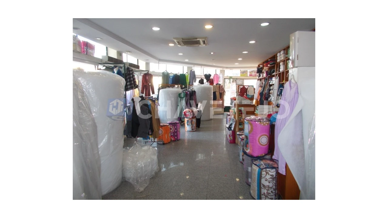 Loja para Venda em São João Baptista e Santa Maria dos Olivais Foto 2