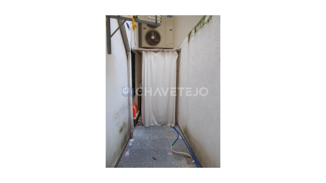 Loja para Venda em São João Baptista e Santa Maria dos Olivais Foto 5