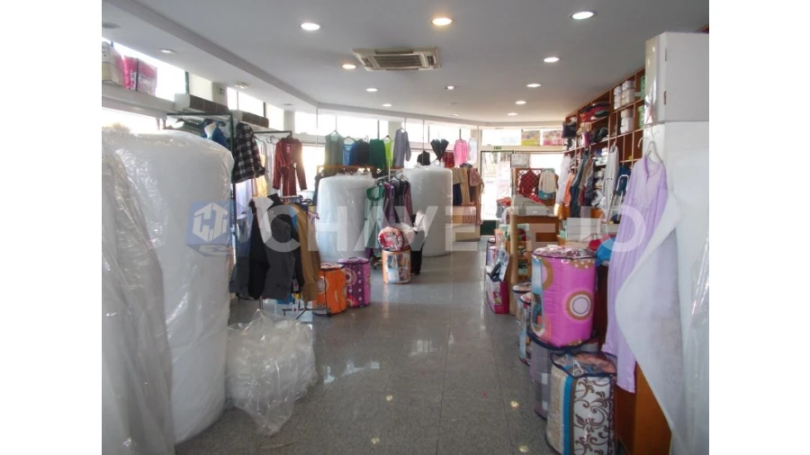 Loja para Venda em São João Baptista e Santa Maria dos Olivais Foto 2