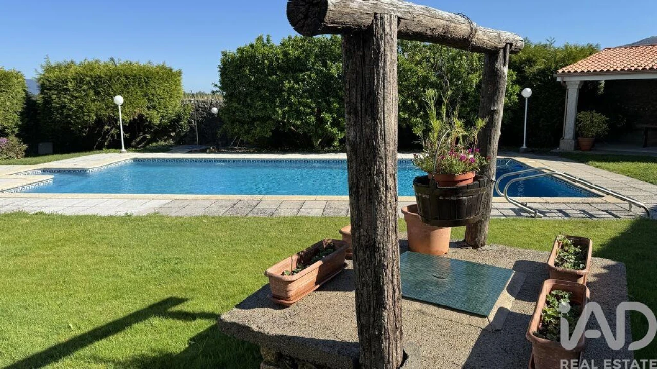 Moradia T18 para Venda em Cerdal Foto 5