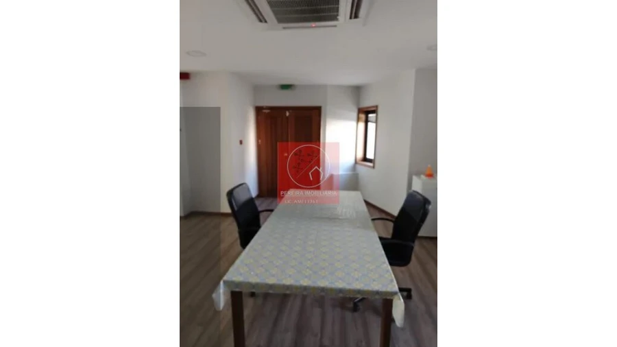 Escritório para Arrendamento em Santo Tirso, Couto (Santa Cristina e São Miguel) e Burgães Foto 9