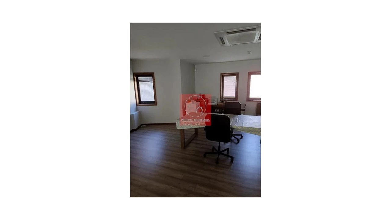 Escritório para Arrendamento em Santo Tirso, Couto (Santa Cristina e São Miguel) e Burgães Foto 8