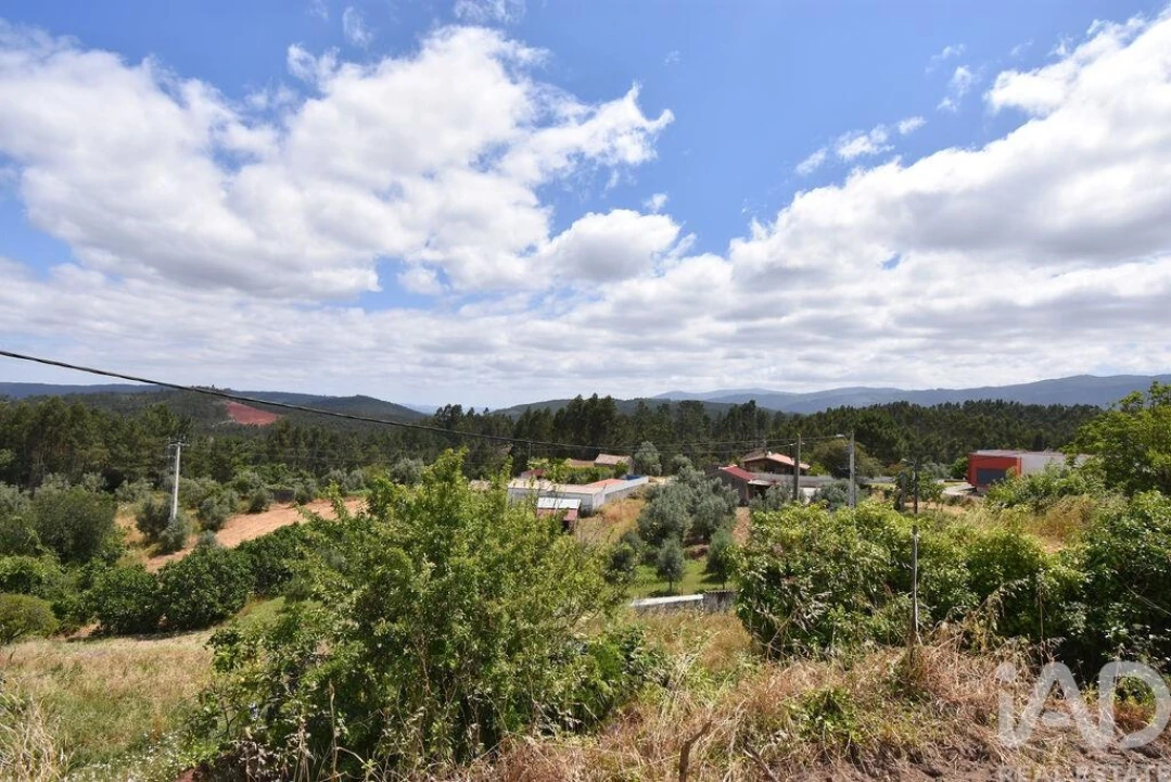 Moradia T3 para Venda em Lamas Foto 16