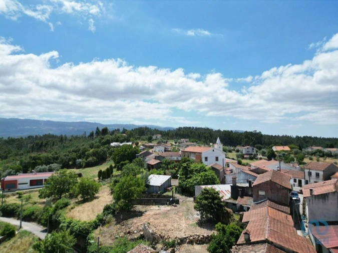 Moradia T3 para Venda em Lamas Foto 5