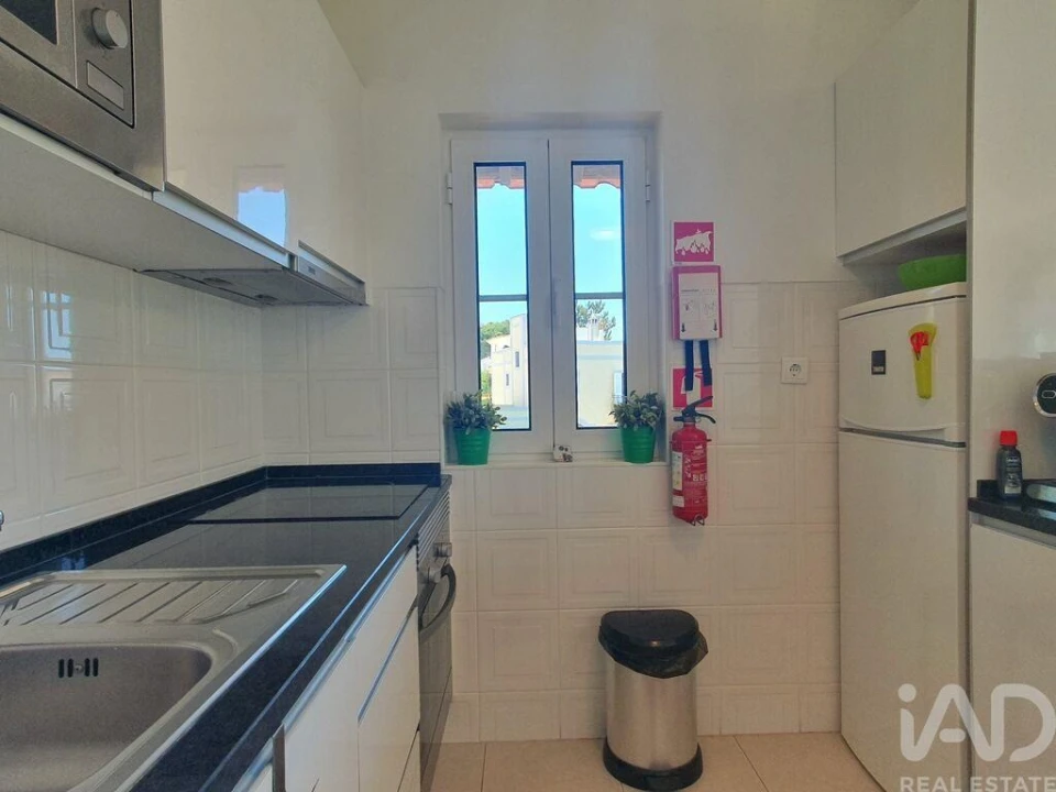 Apartamento T2 para Venda em Quarteira Foto 9