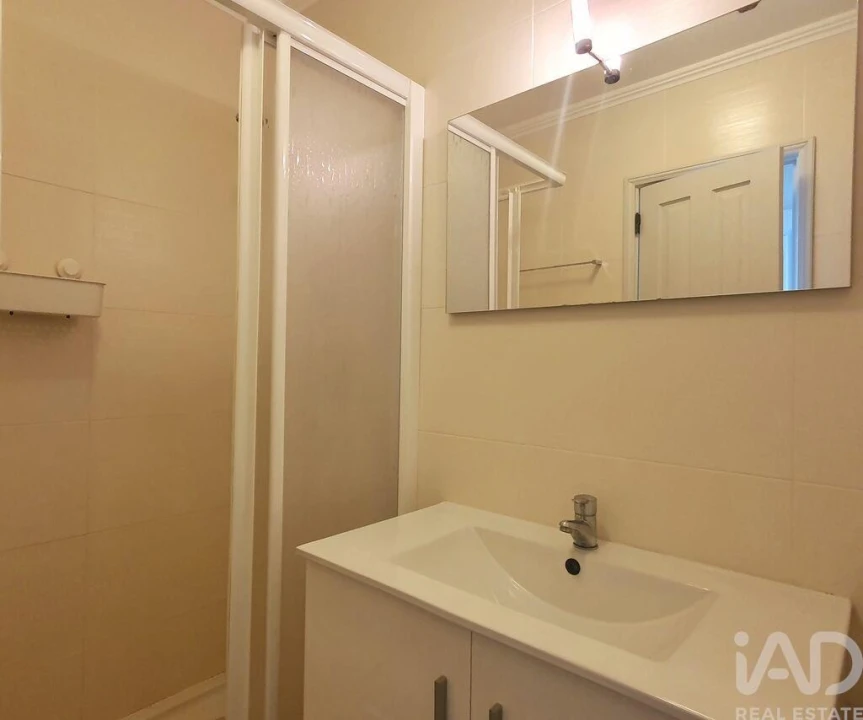 Apartamento T2 para Venda em Quarteira Foto 15