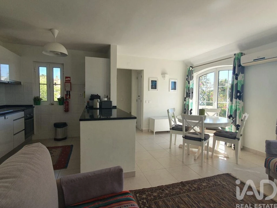 Apartamento T2 para Venda em Quarteira Foto 5