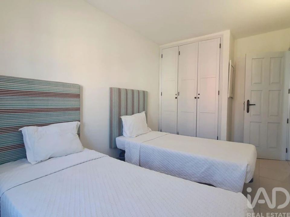 Apartamento T2 para Venda em Quarteira Foto 11