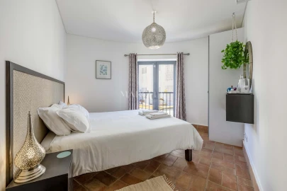 Negócio para Venda em Lagos (São Sebastião e Santa Maria)