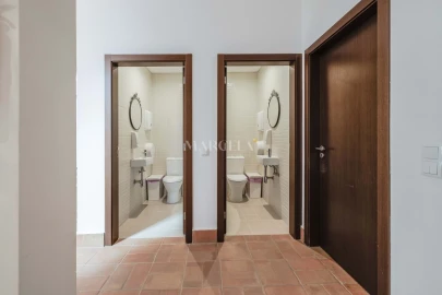 Negócio para Venda em Lagos (São Sebastião e Santa Maria)