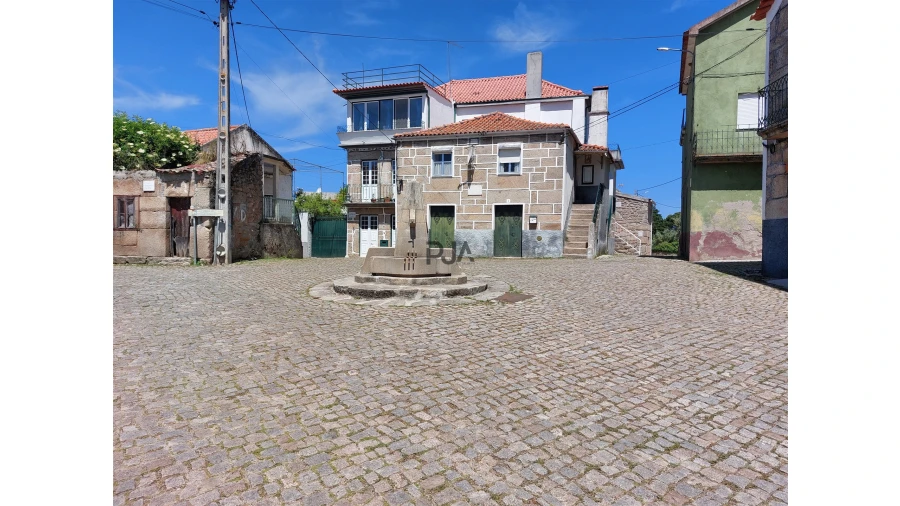 Moradia T2 para Venda em Vila Cortes da Serra Foto 2