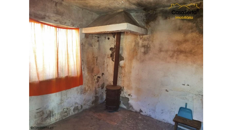 Moradia T2 para Venda em Pessegueiro Foto 8