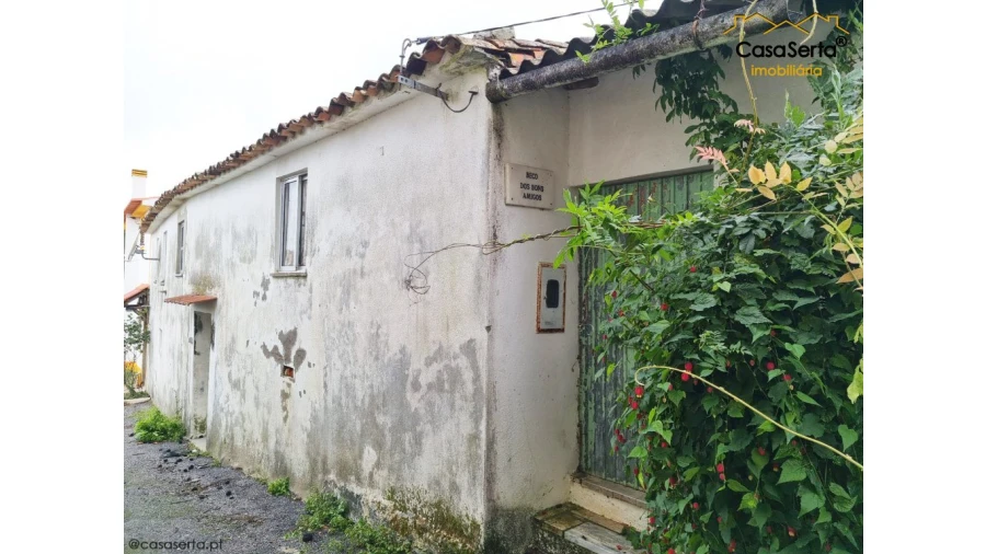 Moradia T4 para Venda em Carvalhal Foto 2