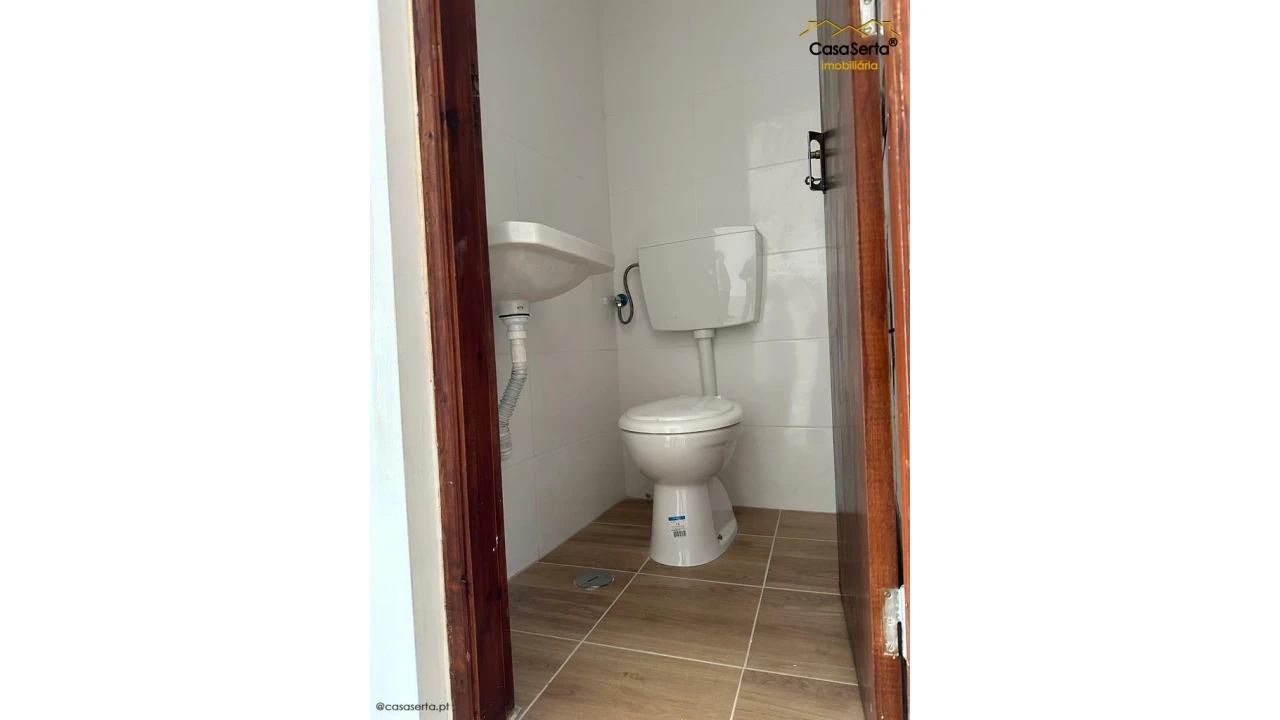 Garagem para Arrendamento em Sertã Foto 4