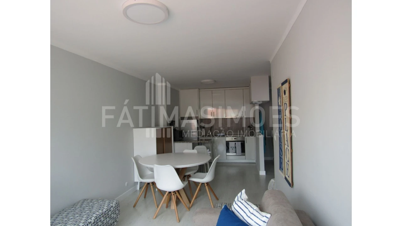 Apartamento T1 para Venda em Vila Praia de Ancora Foto 1