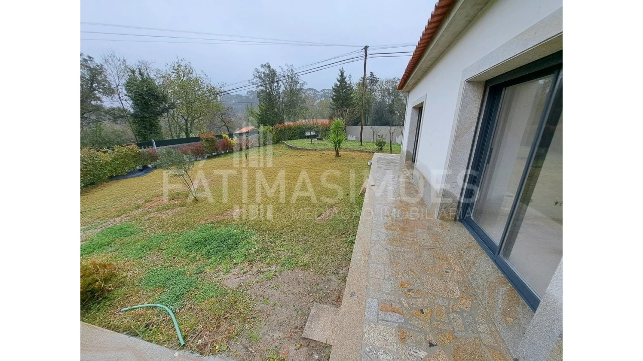 Moradia T4 para Venda em Riba de Ancora Foto 23