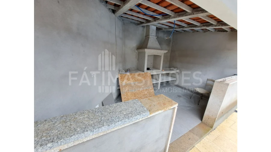 Moradia T4 para Venda em Riba de Ancora Foto 21