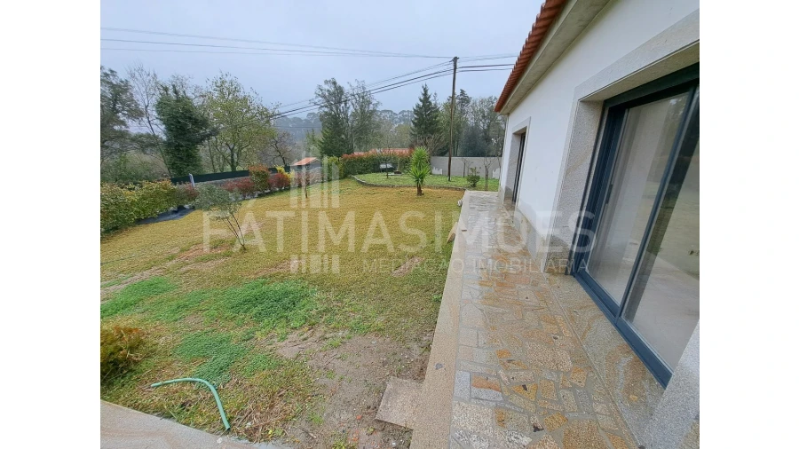 Moradia T4 para Venda em Riba de Ancora Foto 23