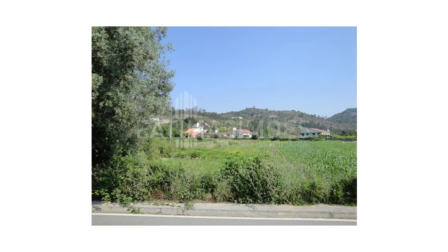 Terreno para Venda em Vilar de Mouros Foto 2