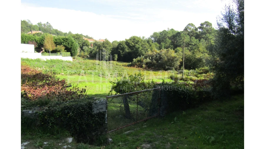 Terreno para Venda em Riba de Ancora Foto 2