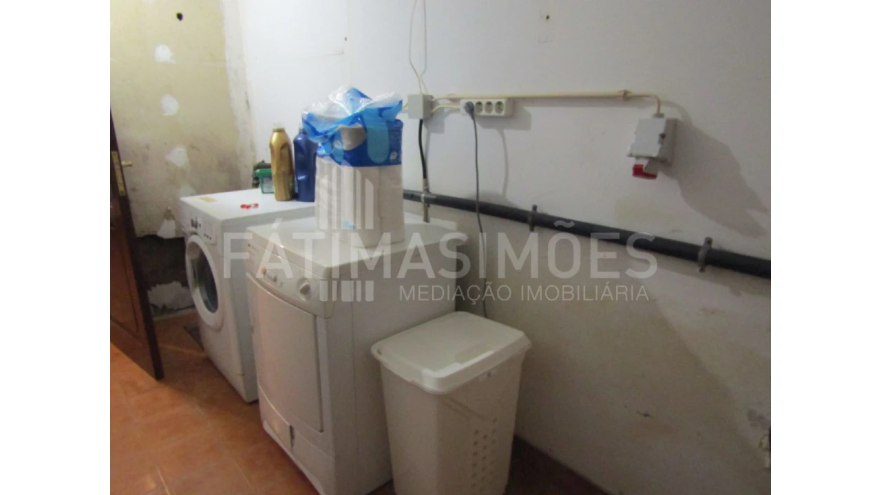 Armazém para Venda em Vila Praia de Ancora Foto 7