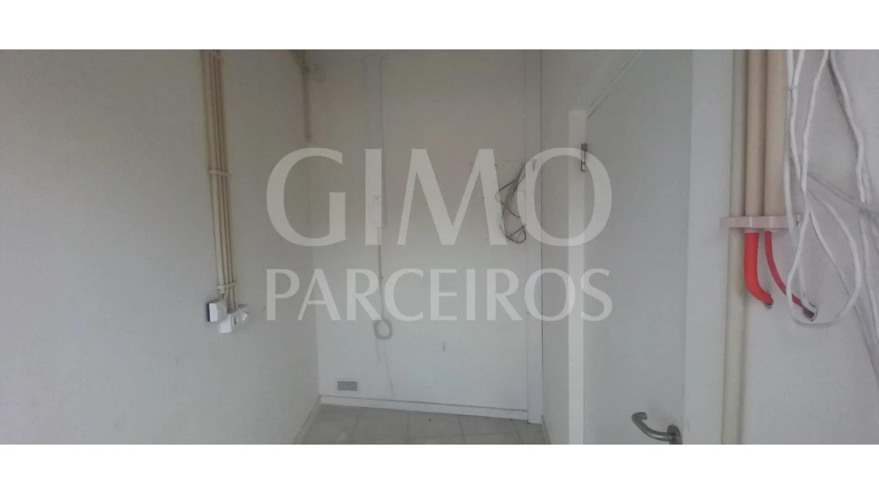 Loja para Venda em Oiã Foto 3