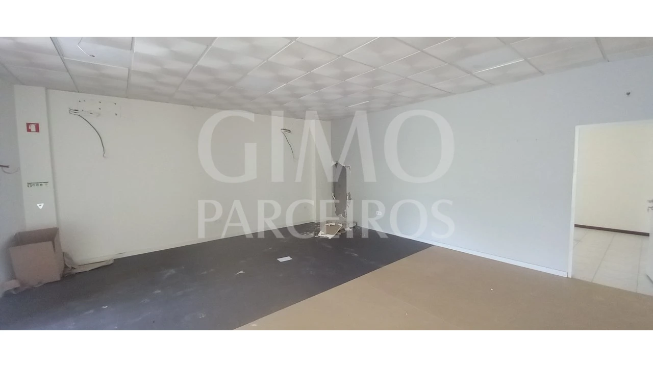 Loja para Venda em Oiã Foto 6