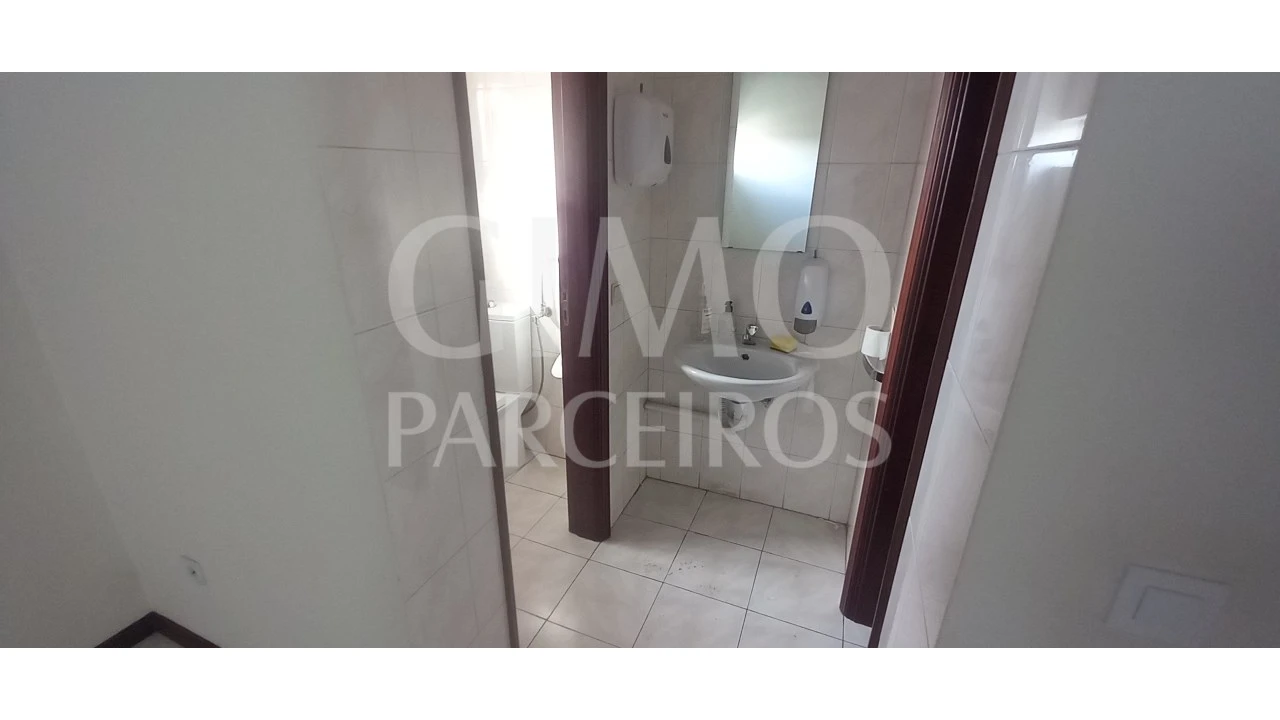 Loja para Venda em Oiã Foto 10