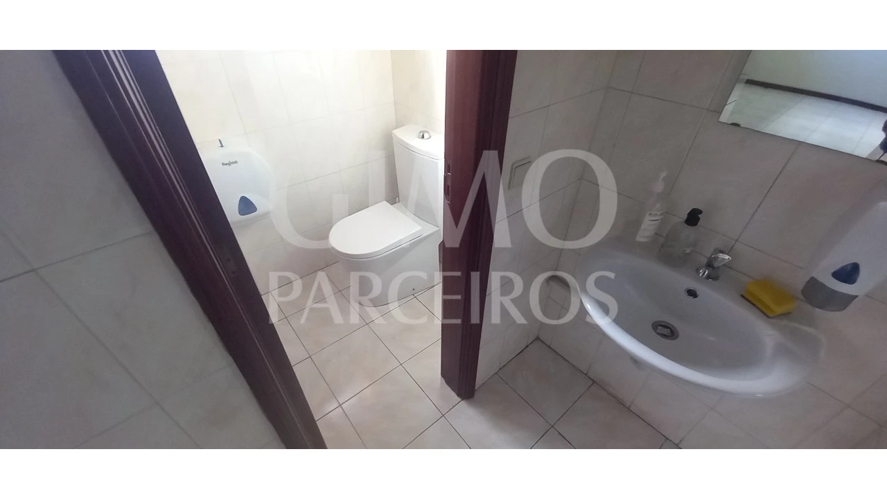 Loja para Venda em Oiã Foto 11