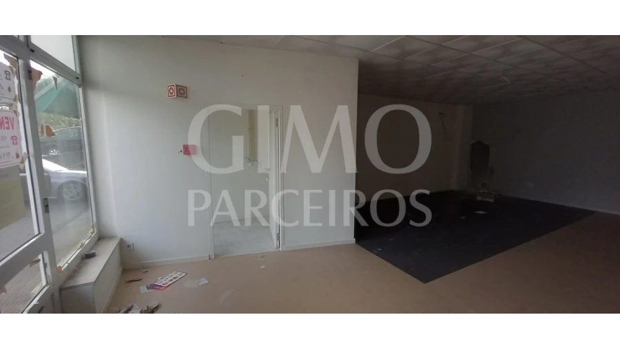 Loja para Venda em Oiã Foto 2