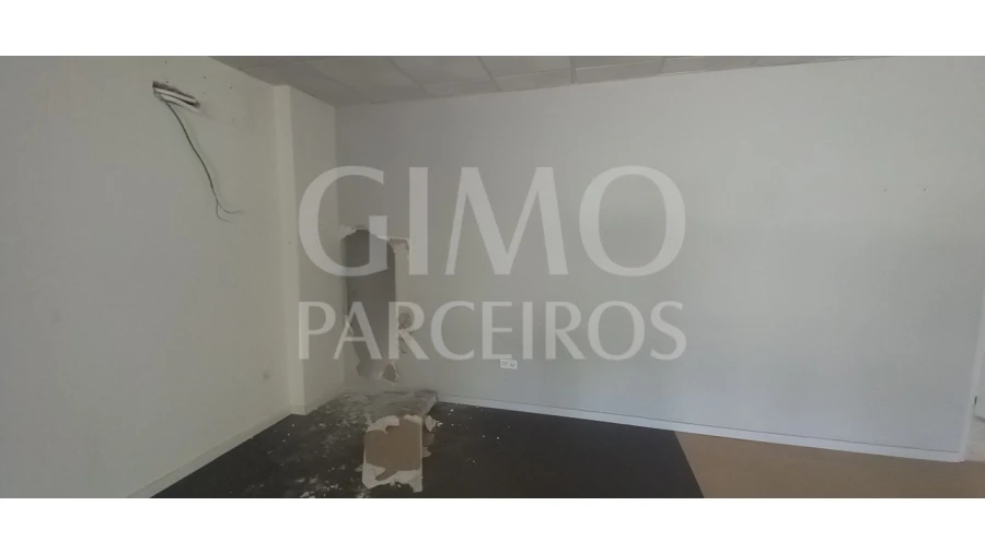 Loja para Venda em Oiã Foto 13