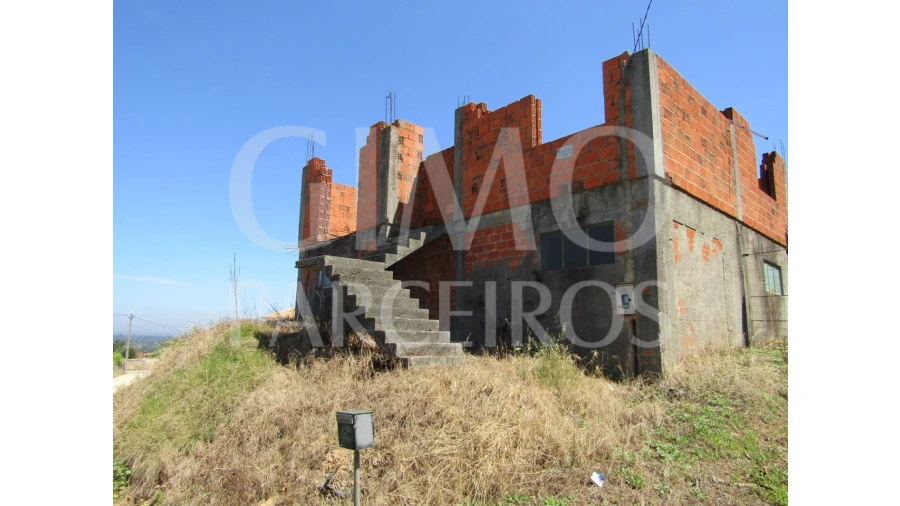 Moradia T3 para Venda em Angeja Foto 4