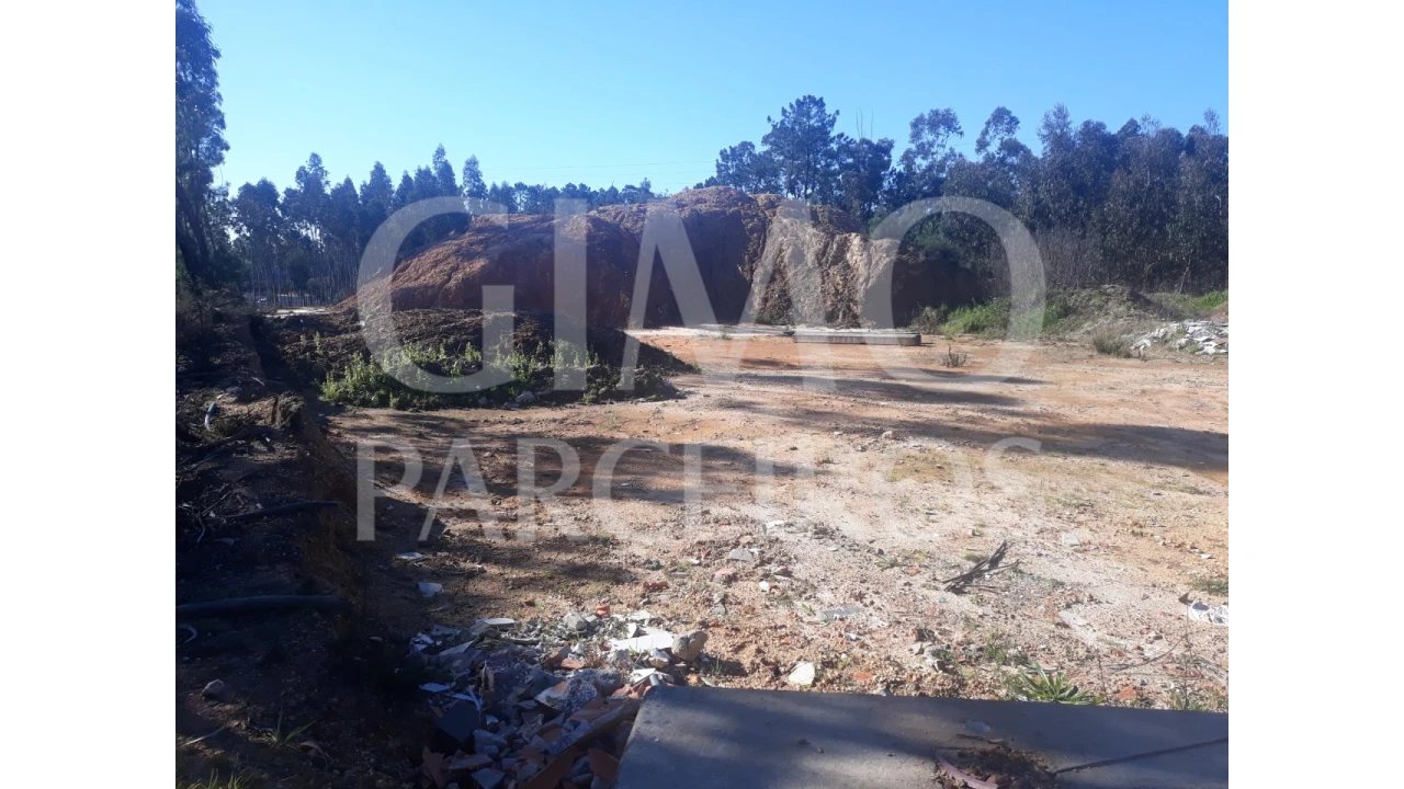 Armazém para Venda em Barrô e Aguada de Baixo Foto 3