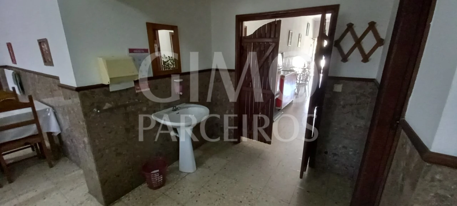 Loja para Venda em Oliveira do Bairro Foto 8