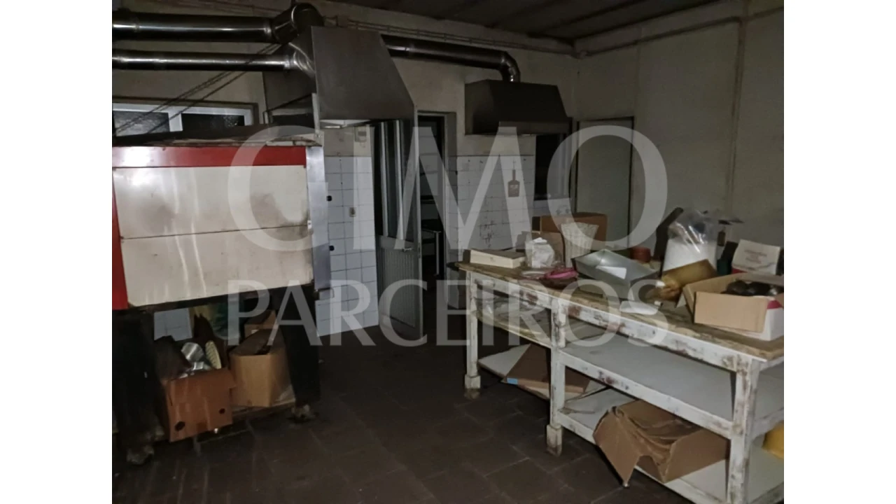 Loja para Venda em Bustos, Troviscal e Mamarrosa Foto 25